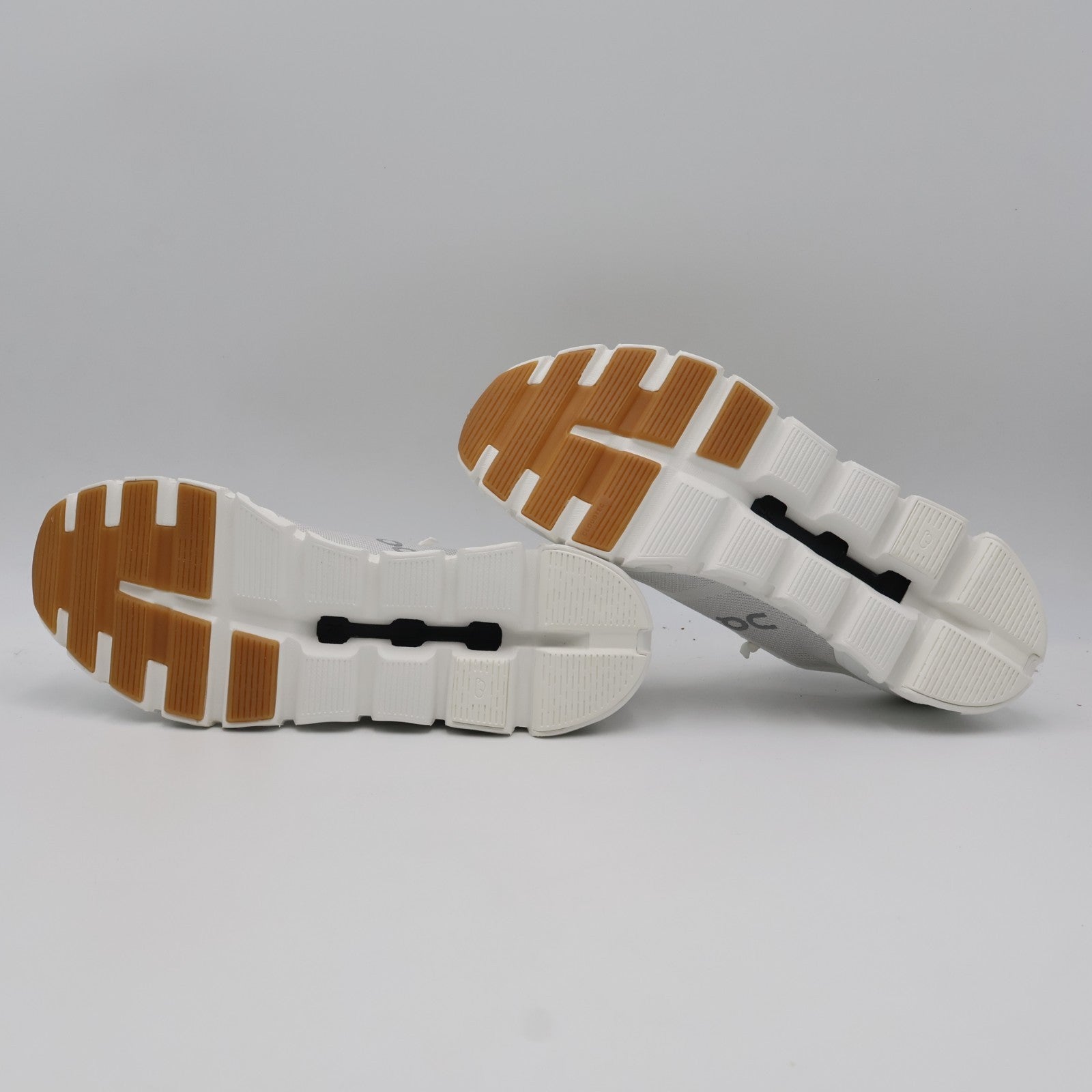 3MF10041200 On Cloud 6 Versa White White (Men's)