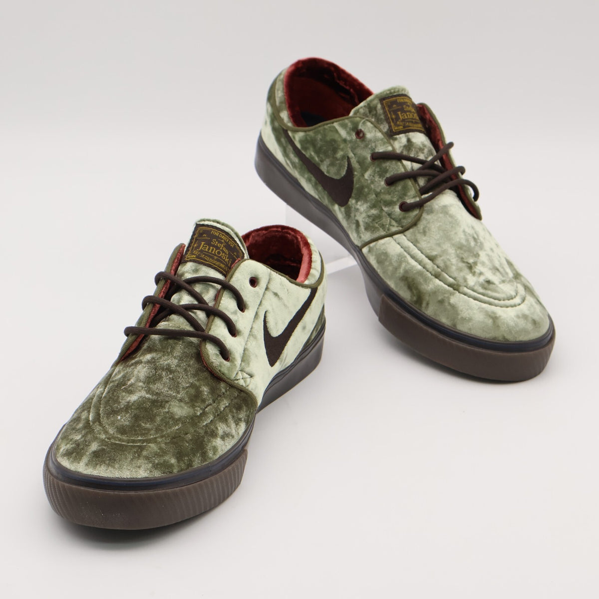 FZ1302-200 Nike SB Zoom Janoski OG SE City of Cinema (Men's)