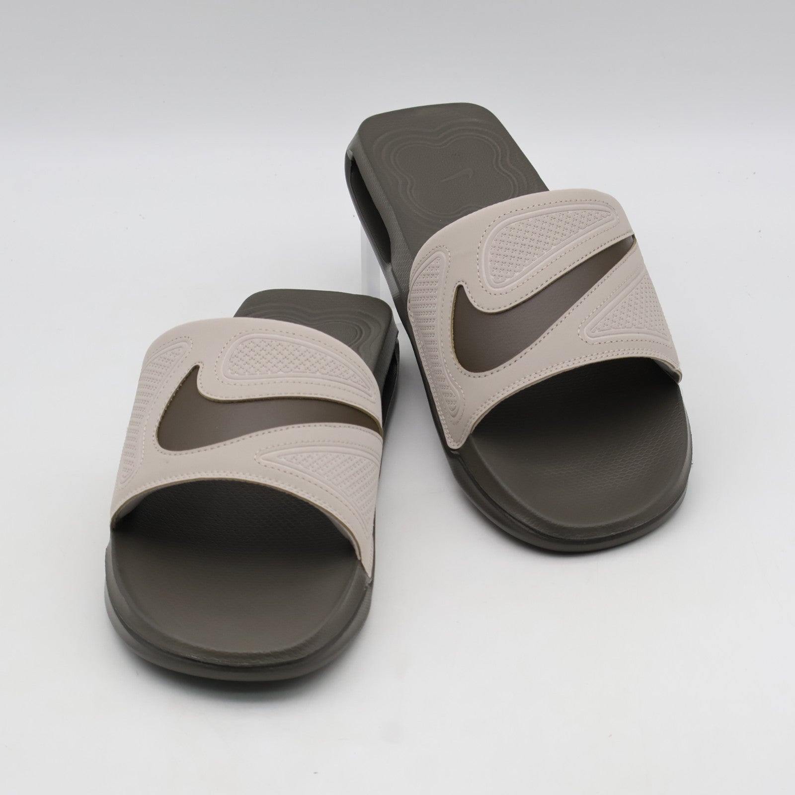 DC1460-203 DC1460-203 Nike Air Max Cirro Slides Dark HazelMoon Particle (Men's)