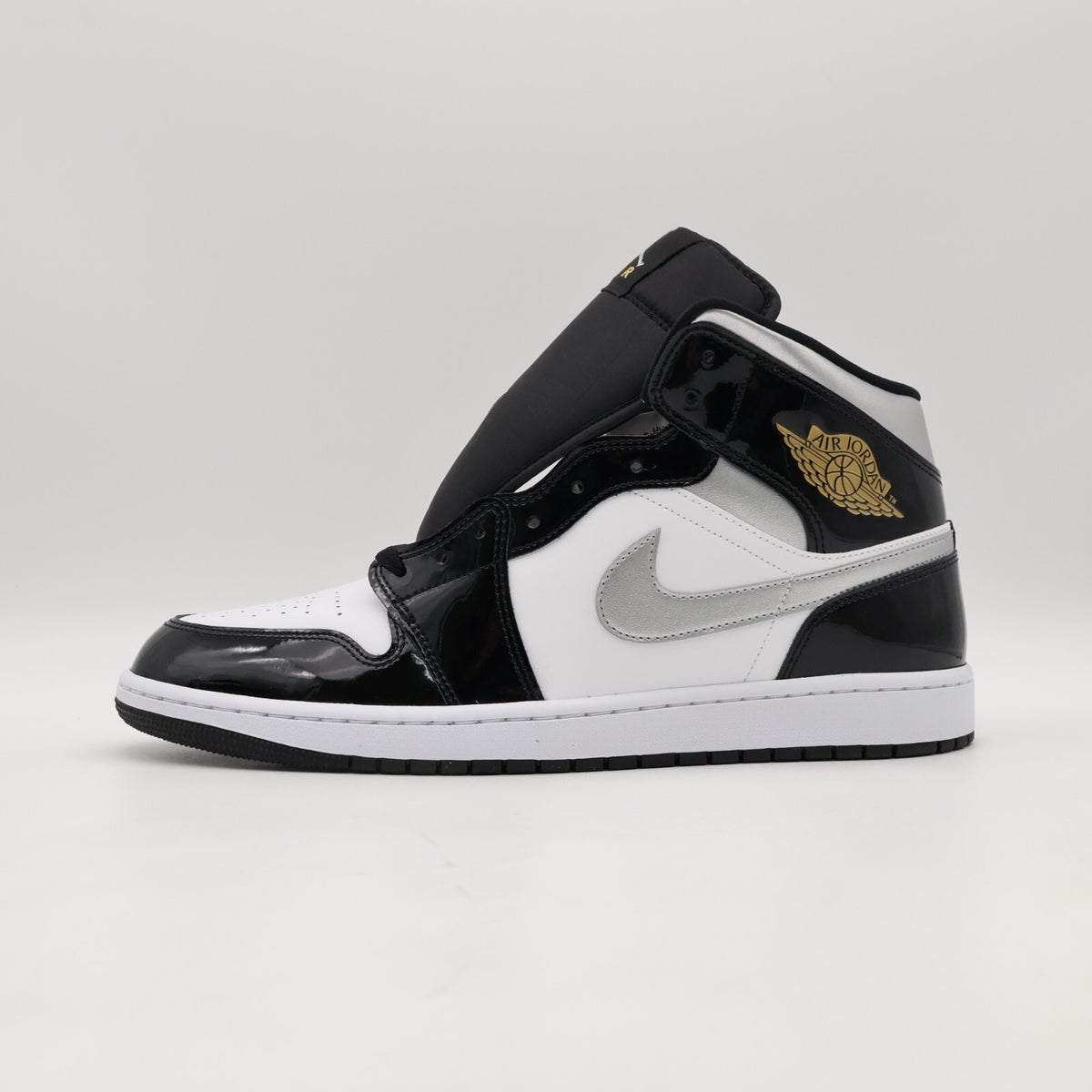 HV0789-010 Nike Air Jordan 1 Mid Black Patent (Men's)
