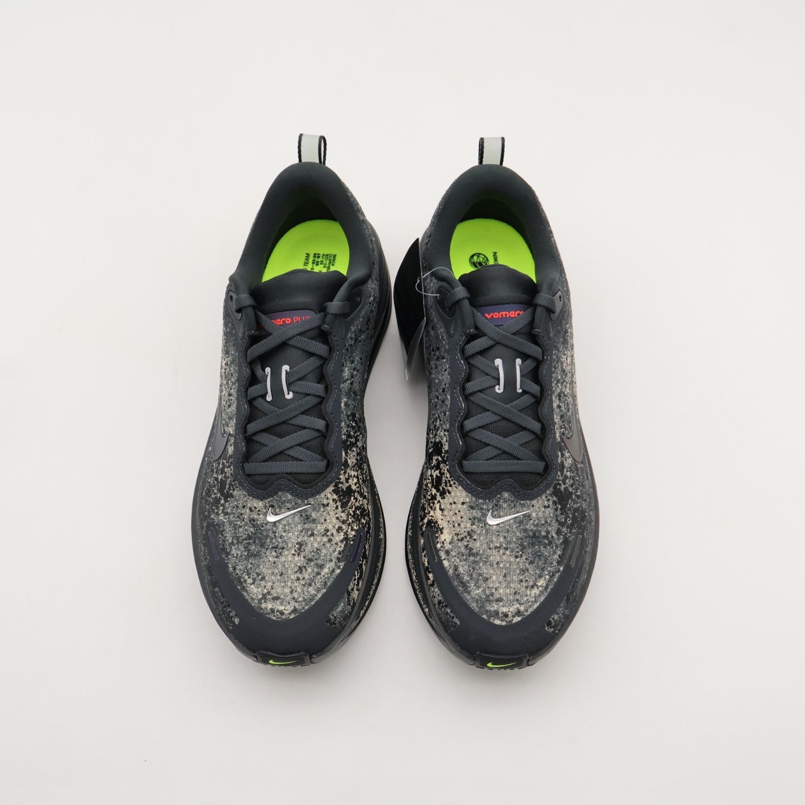 IM6776-060 Nike Vomero Plus Anthracite Oatmeal Volt Black (Men's)