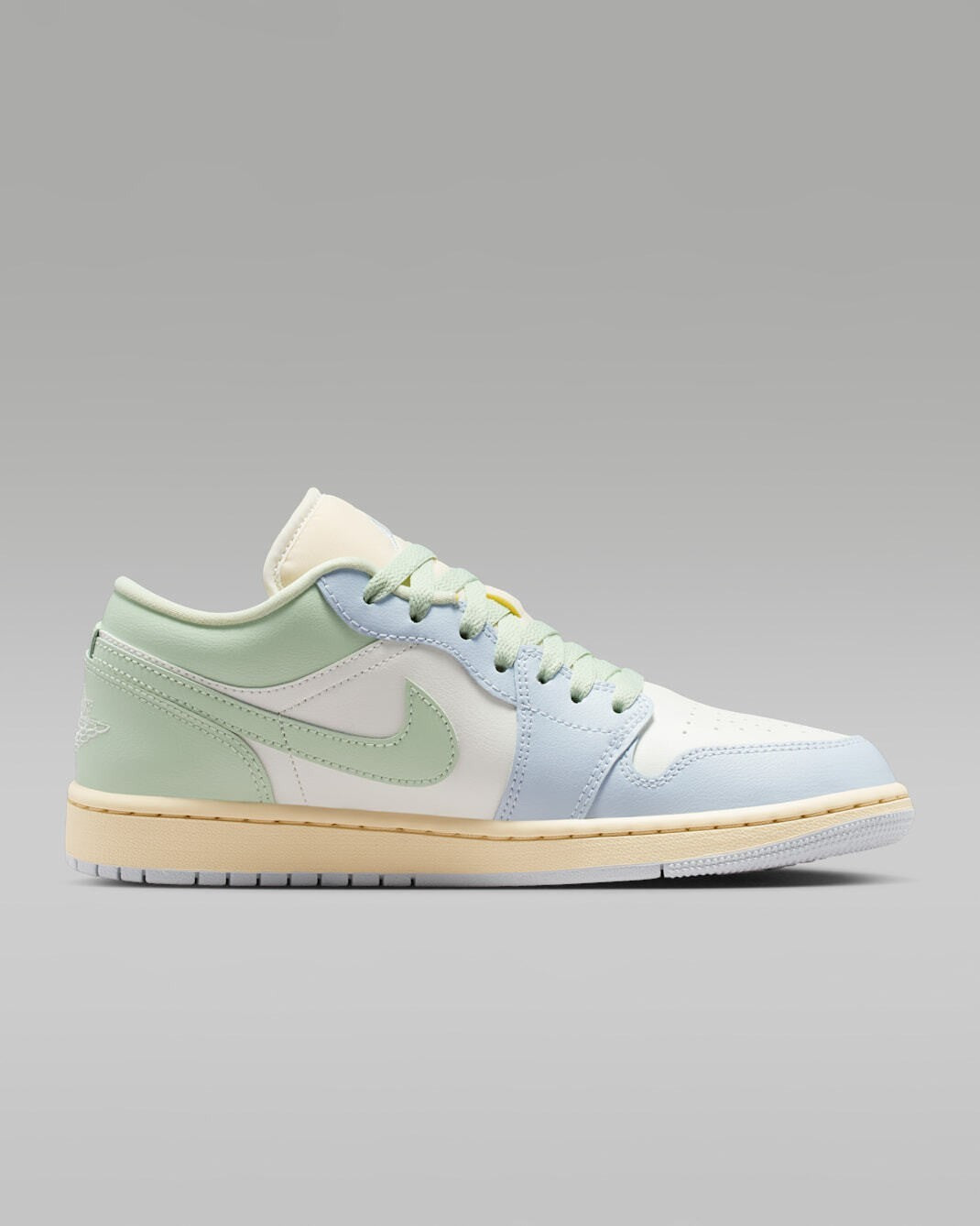 DC0774-108 Nike Air Jordan 1 Low Sail Aura (Women's)