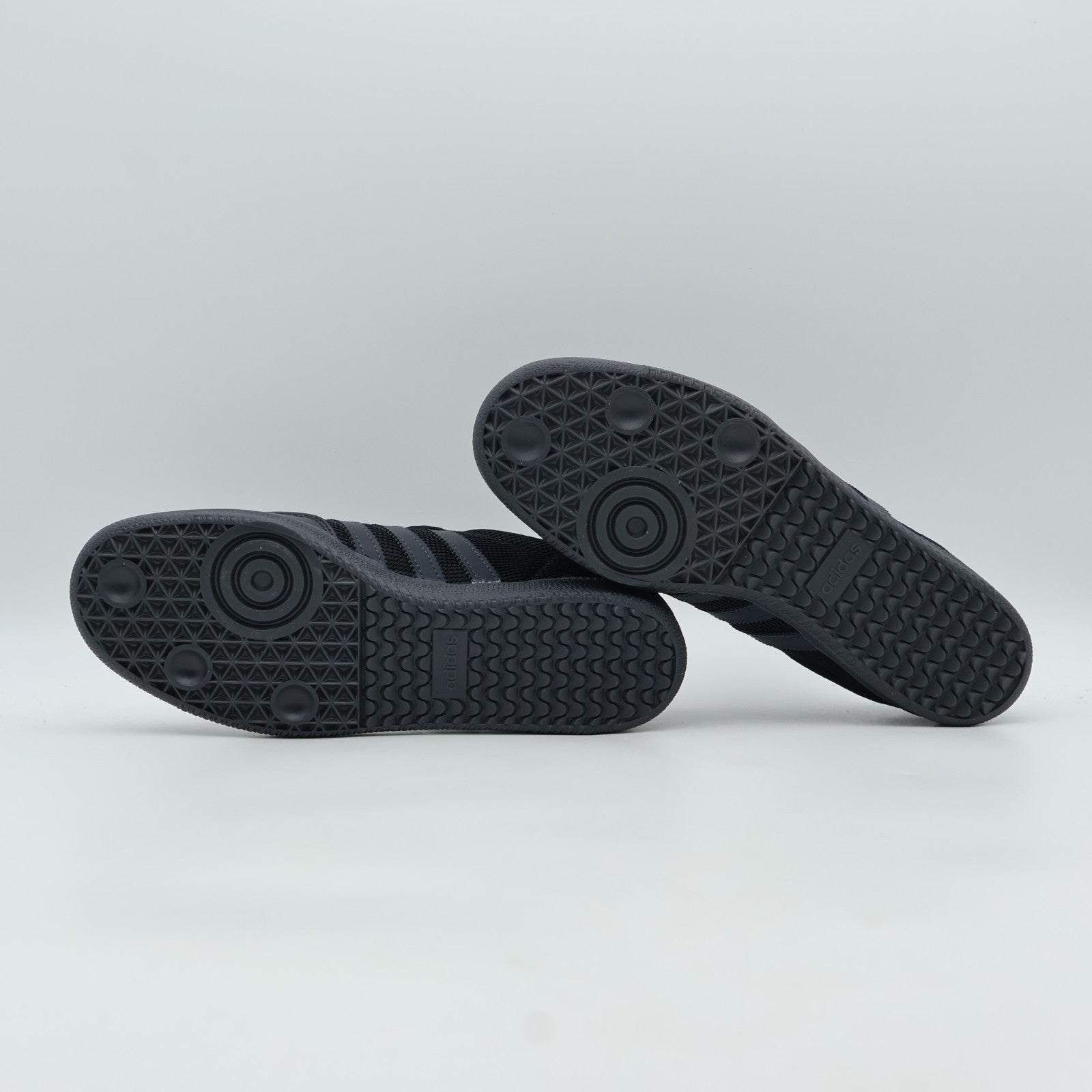 JR0901 adidas Originals Samba OG Core Black Carbon Silver Metallic (Men's)