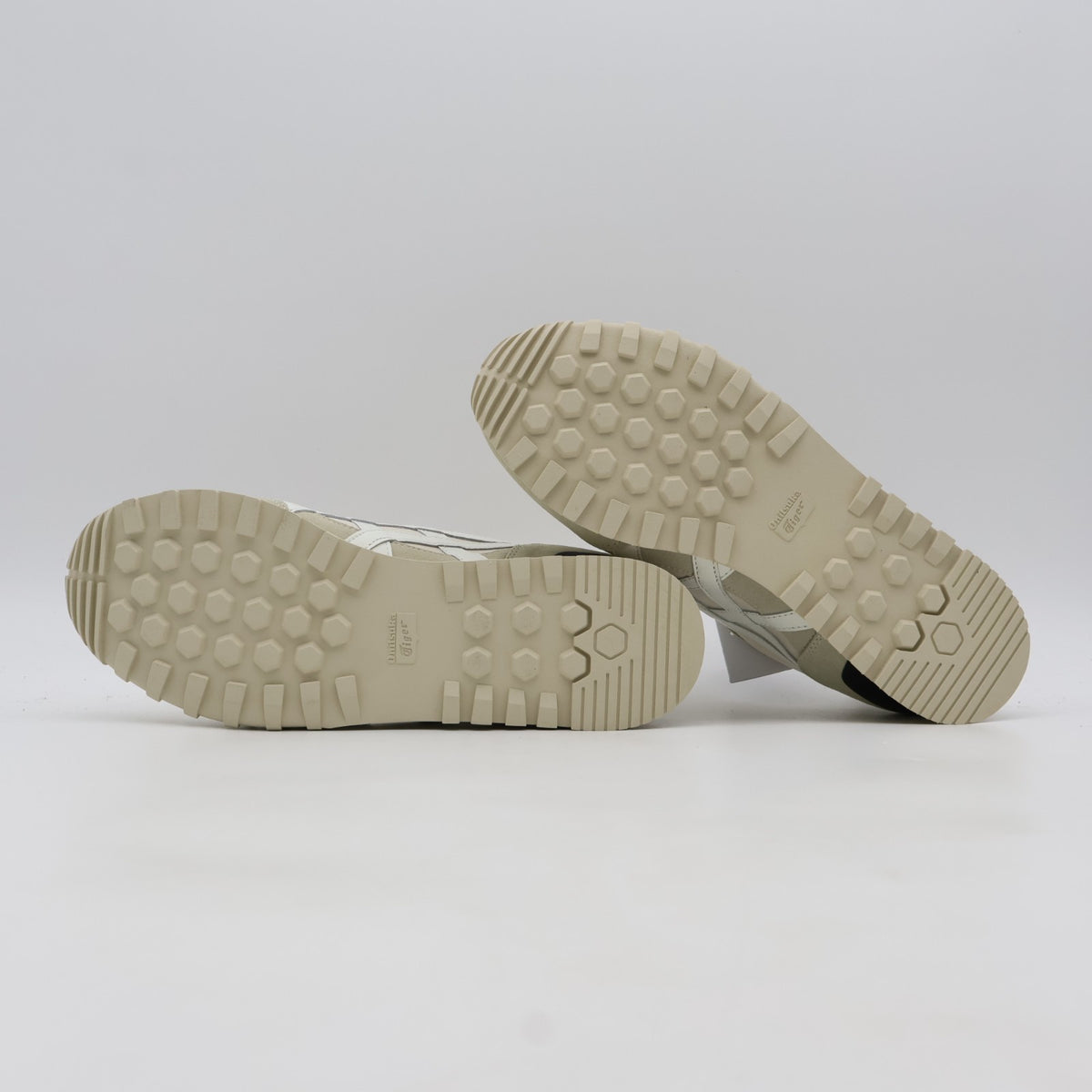 1183B703-200 NIPPON MADE COLORADO EIGHTY-FIVE NM BIRCH WHITE (Men's)