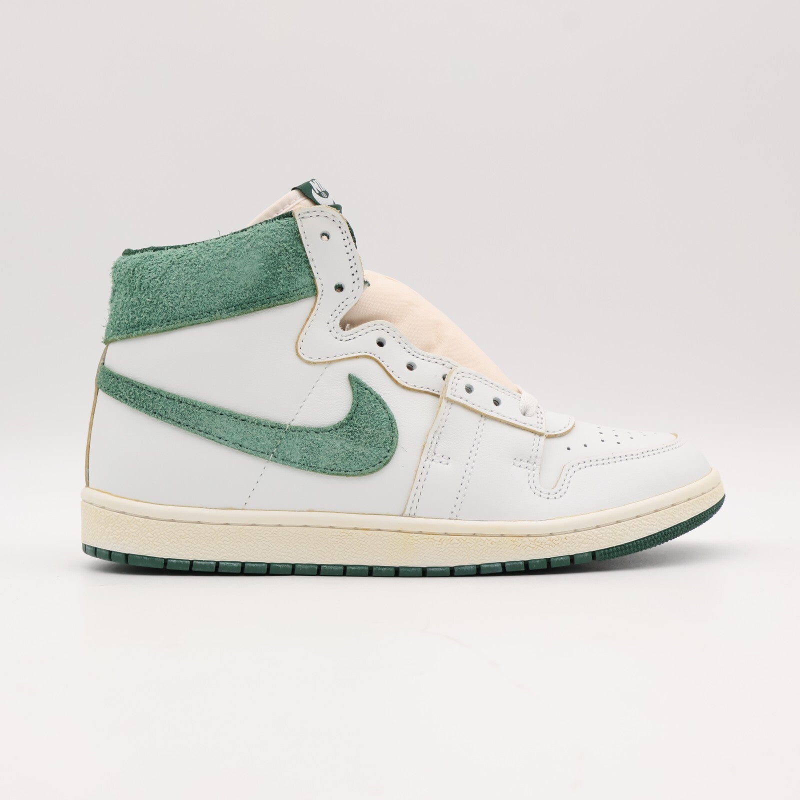 FQ2942-100 A Ma ManiÃ©re Nike Jordan Air Ship SP Green Stone (Men's)