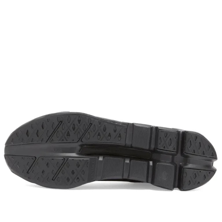 3MF10483879 Slam Jam Ã On Cloudflow 5 Gull Black (Men's)