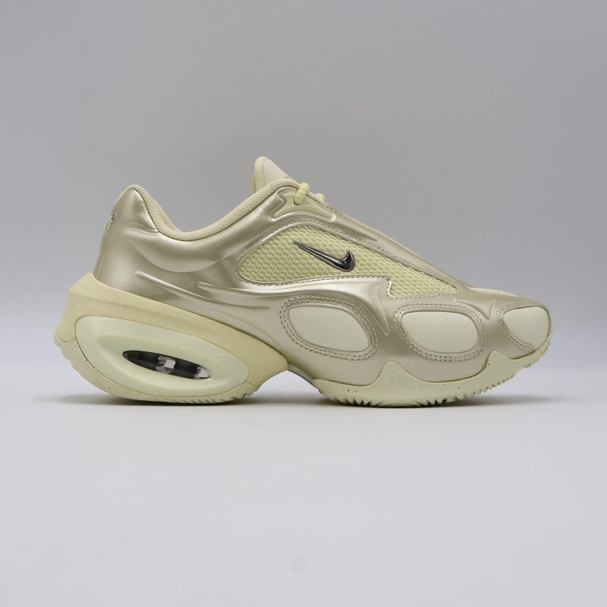 FV1920-700 Nike Women's Air Max Muse Alabaster Metallic Silver (Women's)