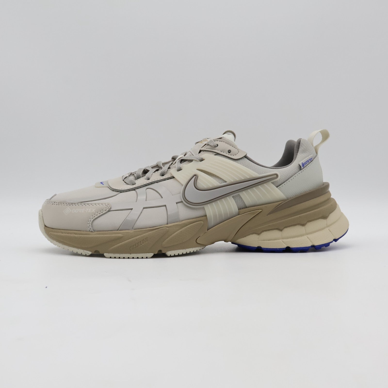 FZ2622-002 Nike V2K Run GORE-TEX Light Iron Stone Light Bone (Women's)
