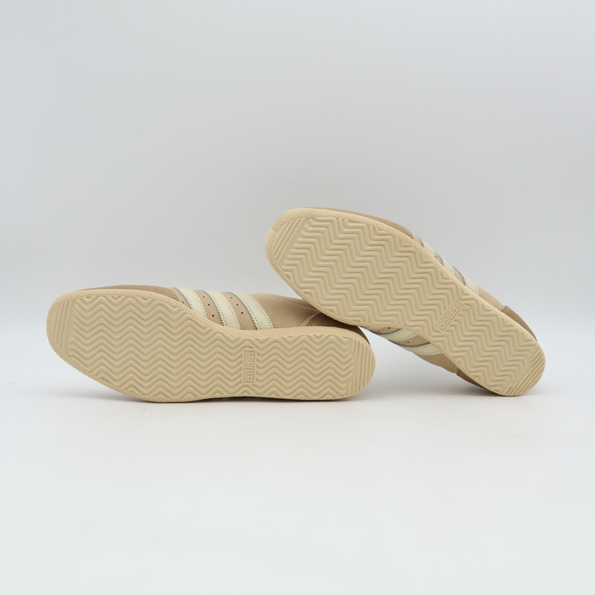 JS0253 adidas Originals Japan Warm Sandstone Cream White Silver (Women's)