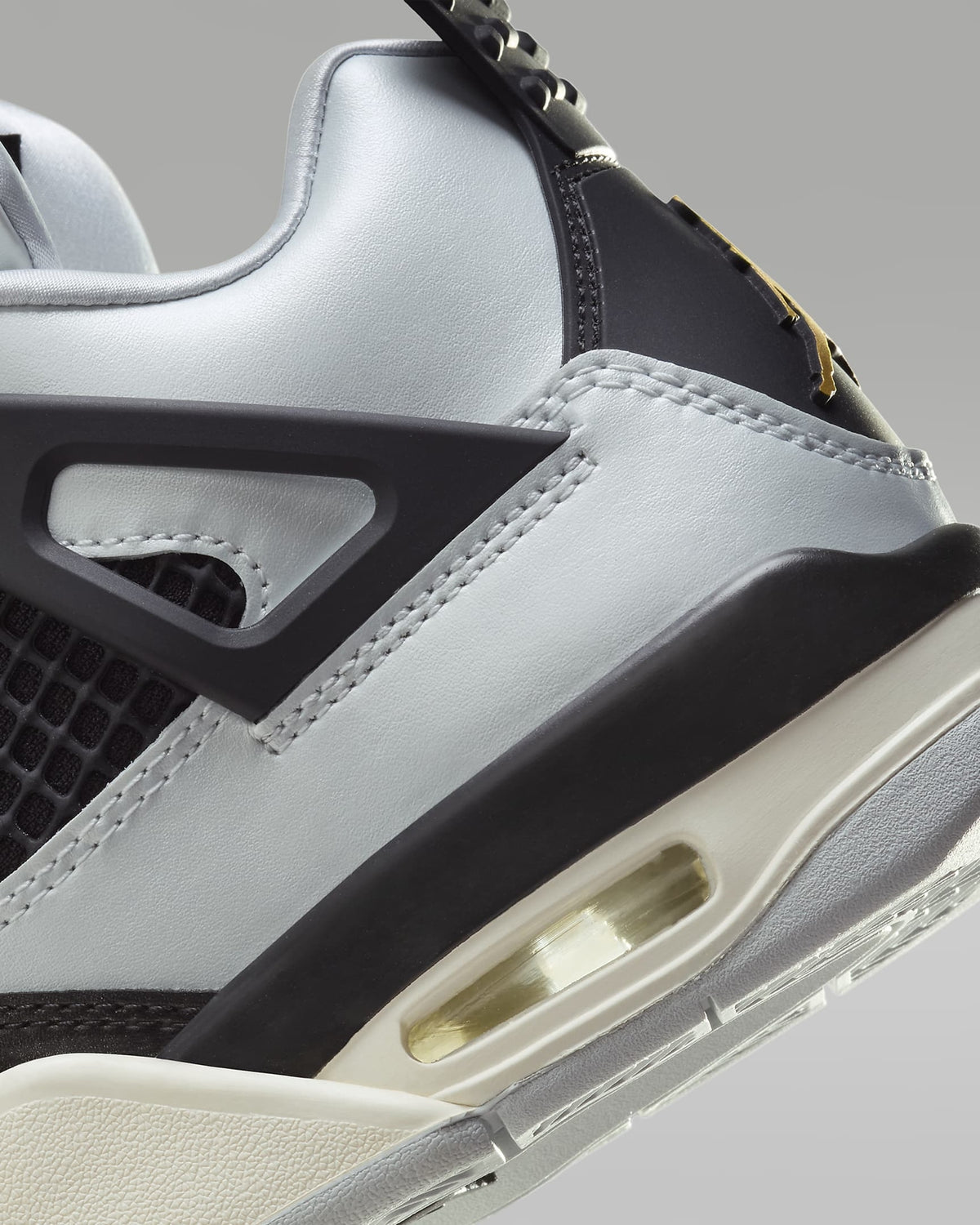 FZ8585-070 Nike GS Air Jordan 4 Retro Pure Platinum