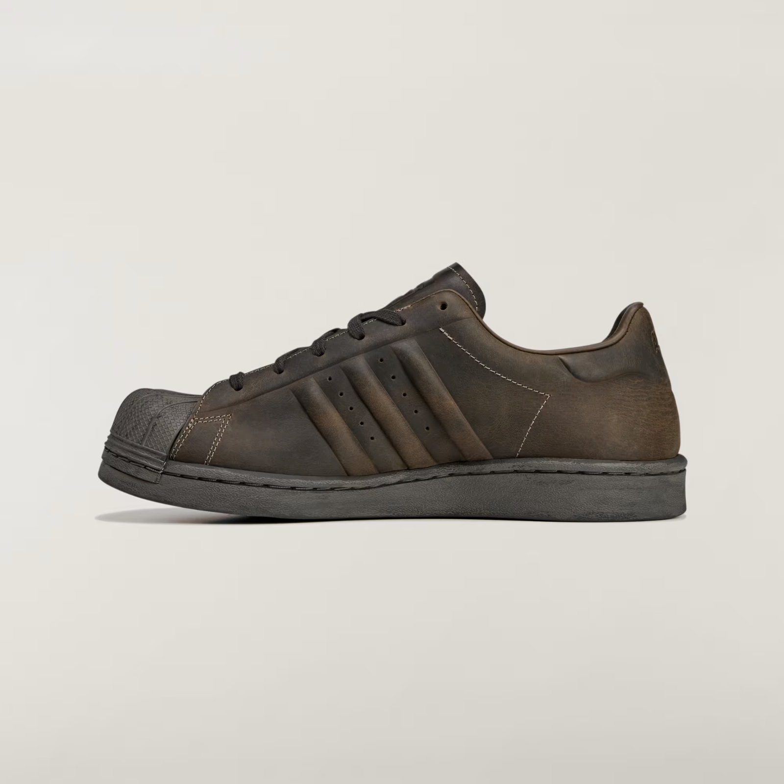 JR4280 Avavav adidas Superstar Supplier Colour Umber (Women's)