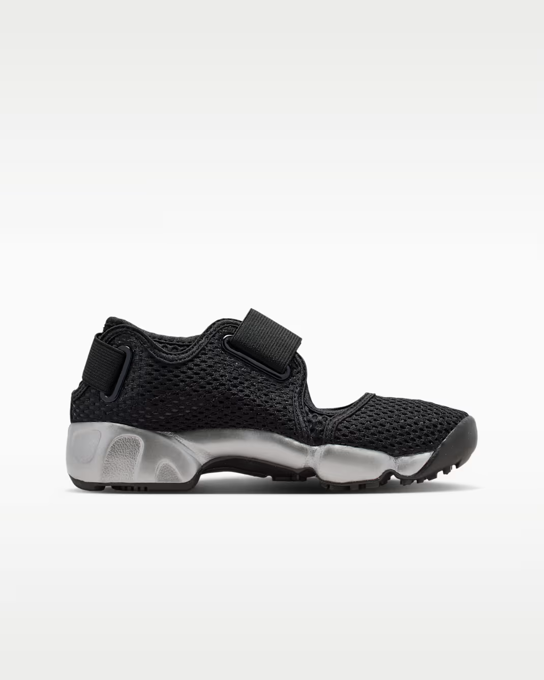 IV5362-001 Nike Rift 2 SE "Black/Metallic Silver" (GS)