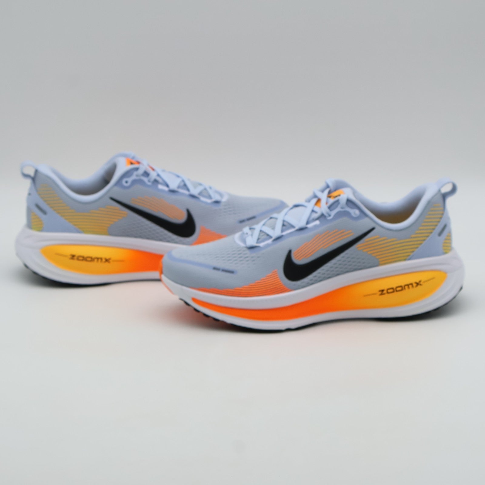HM6803-404 Nike Vomero 18 "Hydrogen Blue/Laser Orange" (Men's)
