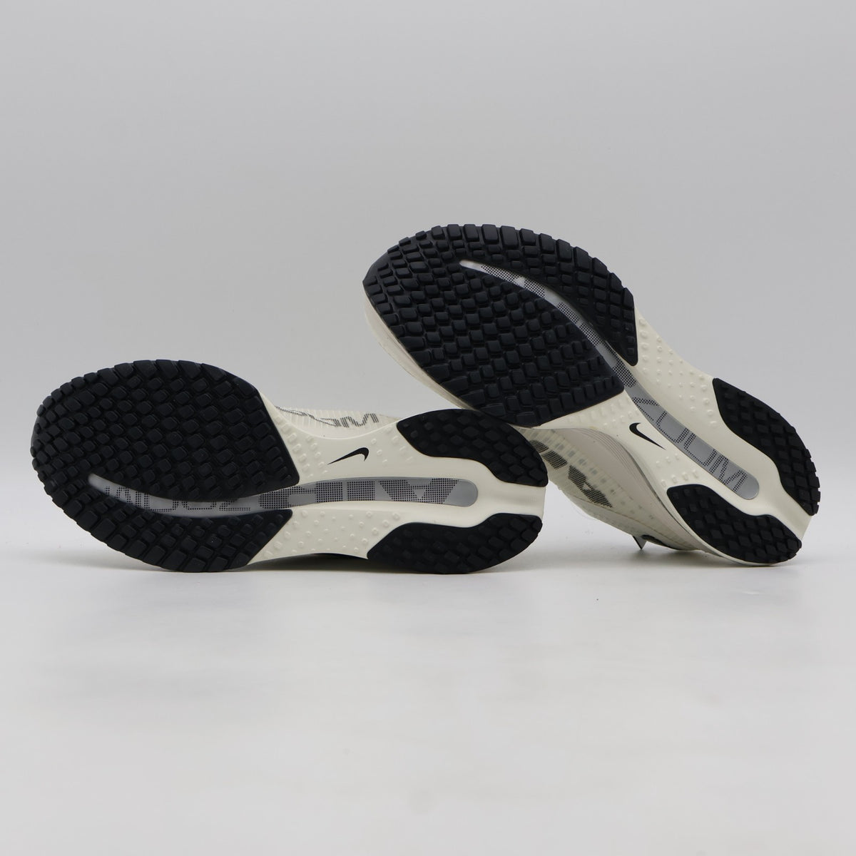 HQ2593-106 Nike Pegasus Premium Sail (Women's)