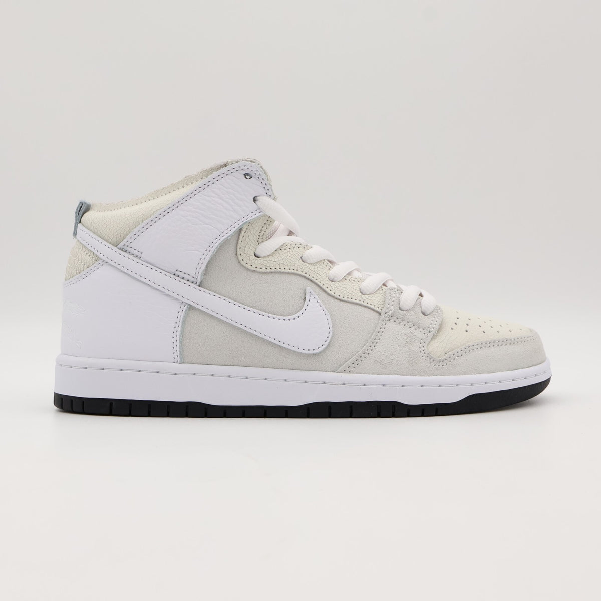 HM5837-100 ANTIHERO Ã Nike SB Dunk High QS White (Men's)