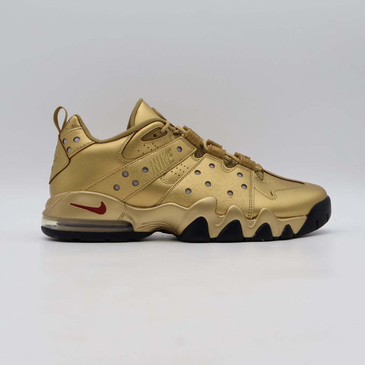 IM4283-700 Supreme Nike SB Air Max 2 CB 94 Low SP Metallic Gold (Men's)