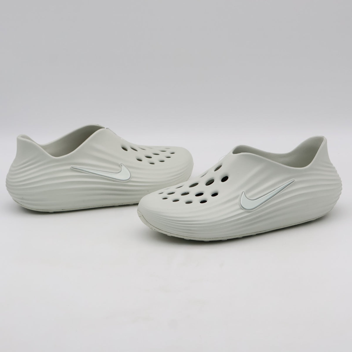 HV5060-005 Nike ReactX Rejuven8 Spruce Aura Light Silver (Men's)