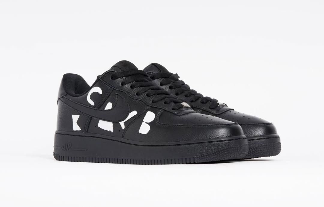 IB9949-001 BLACK COMME des GARÃONS Ã Nike Air Force 1 Low Retro Black (Men's)