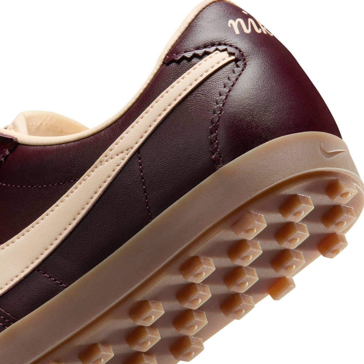 II1259-600 Nike ASTROGRABBER LEATHER BURGUNDY CRUSH MUSLIN GUM (Women's)