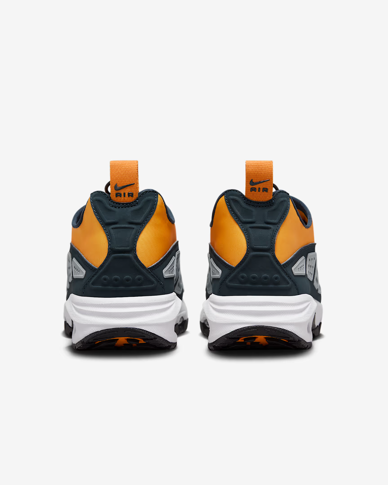 HJ8080-600 Nike Air Max SNDR Sunset (Women's)
