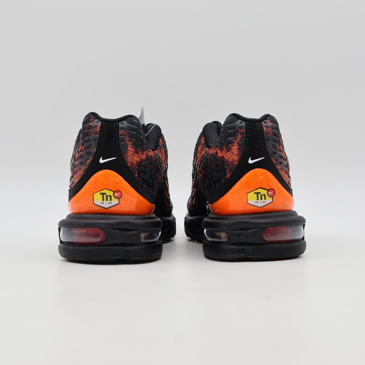 IO9556-600 Nike Air Max Plus 7 PRM "Fire Red/Black" (Men's)