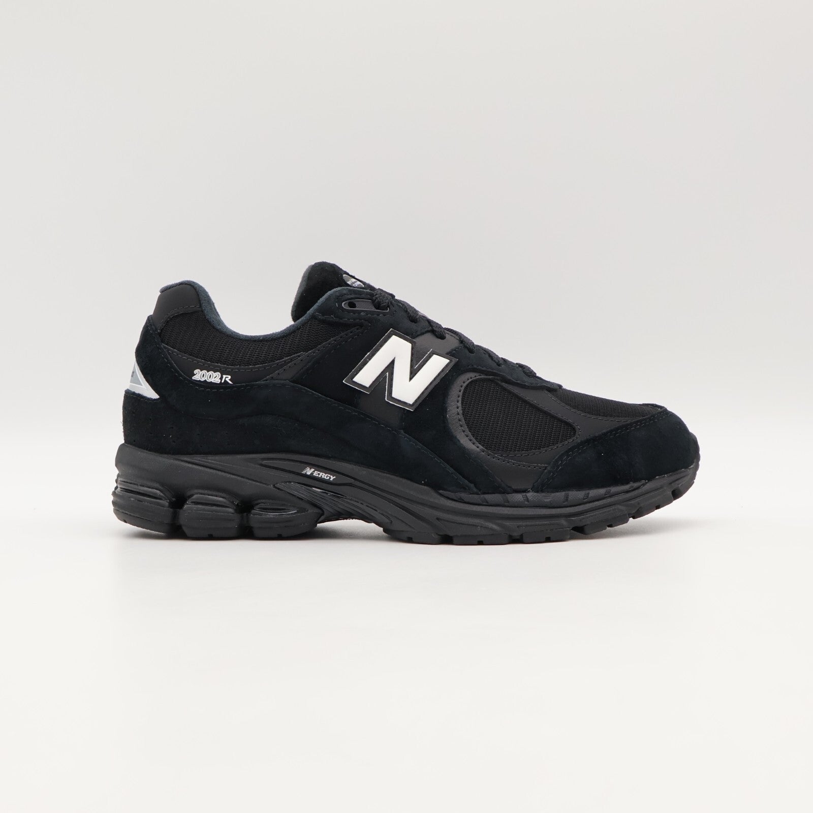 M2002RXX New Balance 2002R GORE-TEX Black White (Men's)
