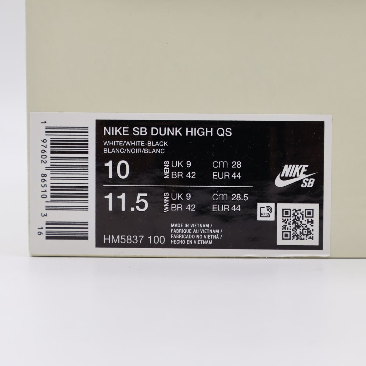 HM5837-100 ANTIHERO Ã Nike SB Dunk High QS White (Men's)