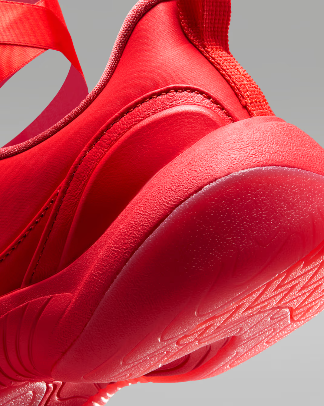 IB8597-600 Nike Jordan Pointe Chile Red (Women's)