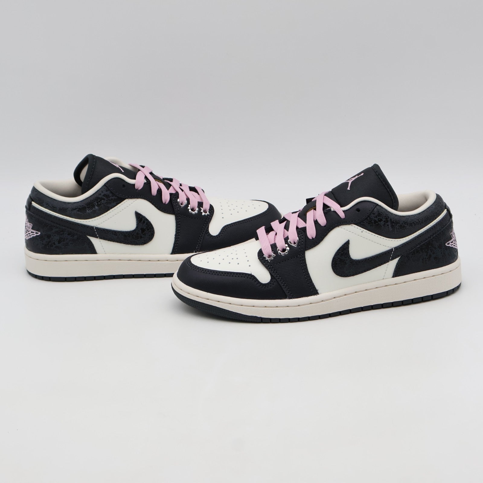 II0595-001 Nike Air Jordan 1 Low SE Anthracite/Iced Carmine (Women's)