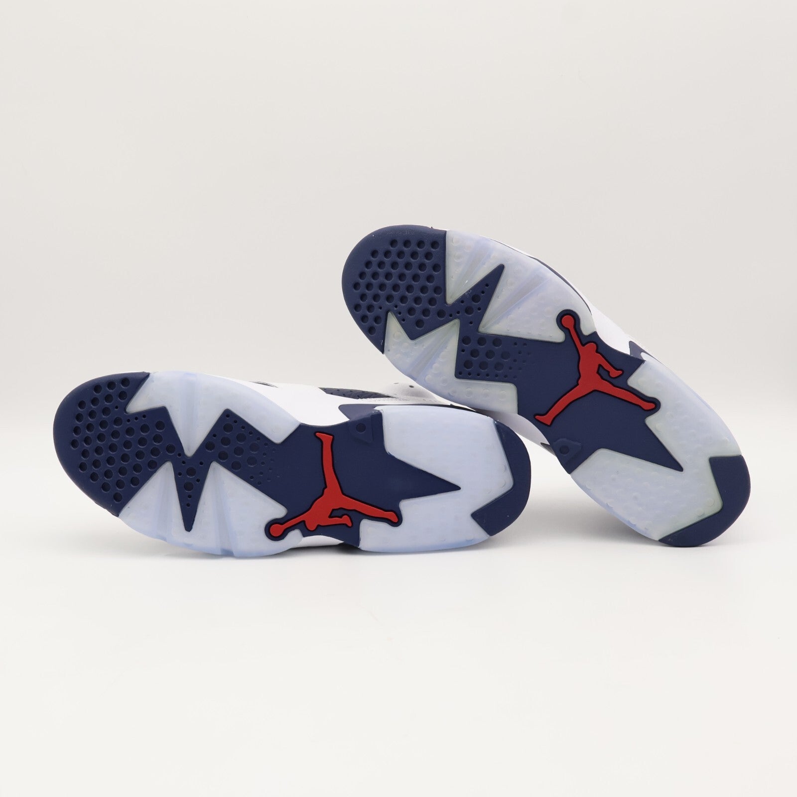 CT8529-164 Nike Air Jordan 6 Retro White and Midnight Navy (Men's)