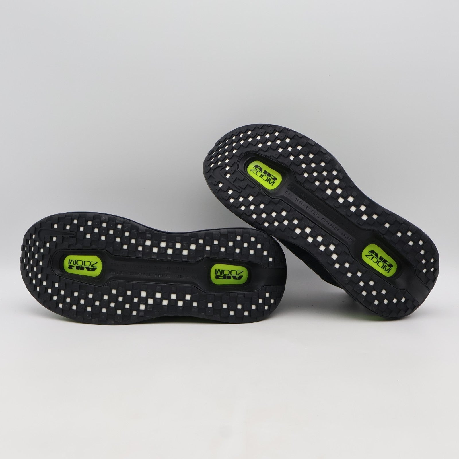 HQ2050-001 Nike Vomero Premium Black Coal Black Volt Iron Grey (Men's)