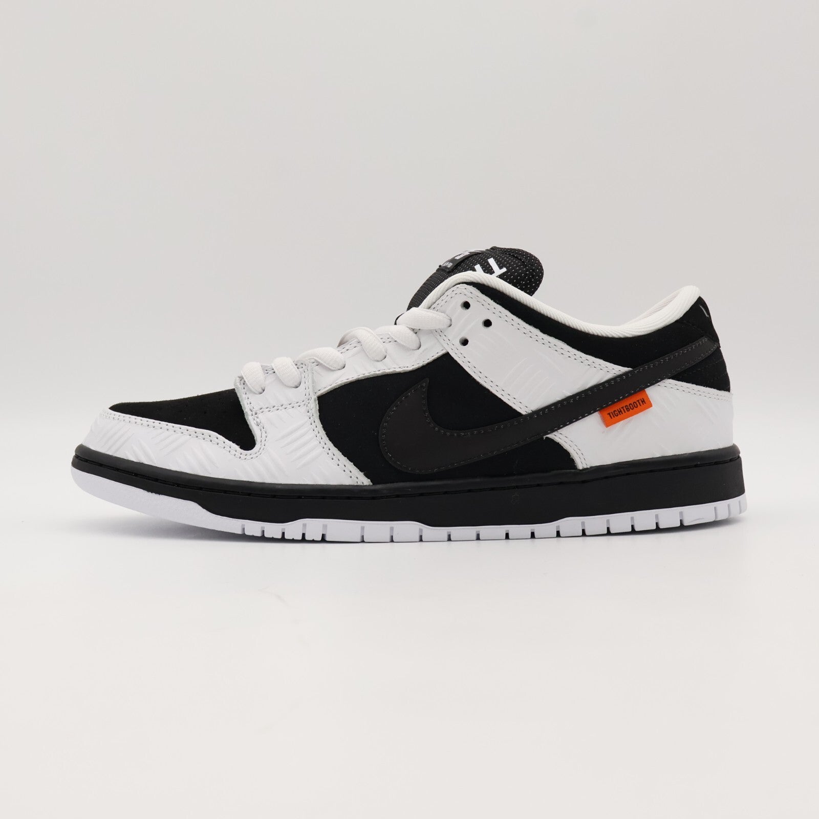 FD2629-100 TIGHTBOOTH Nike SB Dunk Low Pro QS Black White Safety Orange (Men's)