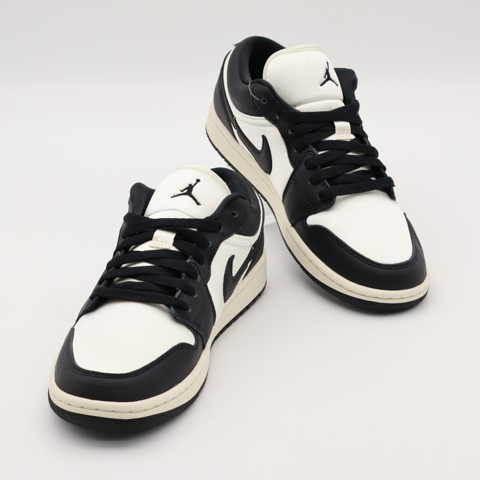 FB9893-101 Nike Air Jordan 1 Low SE Vintage Panda (Women's)