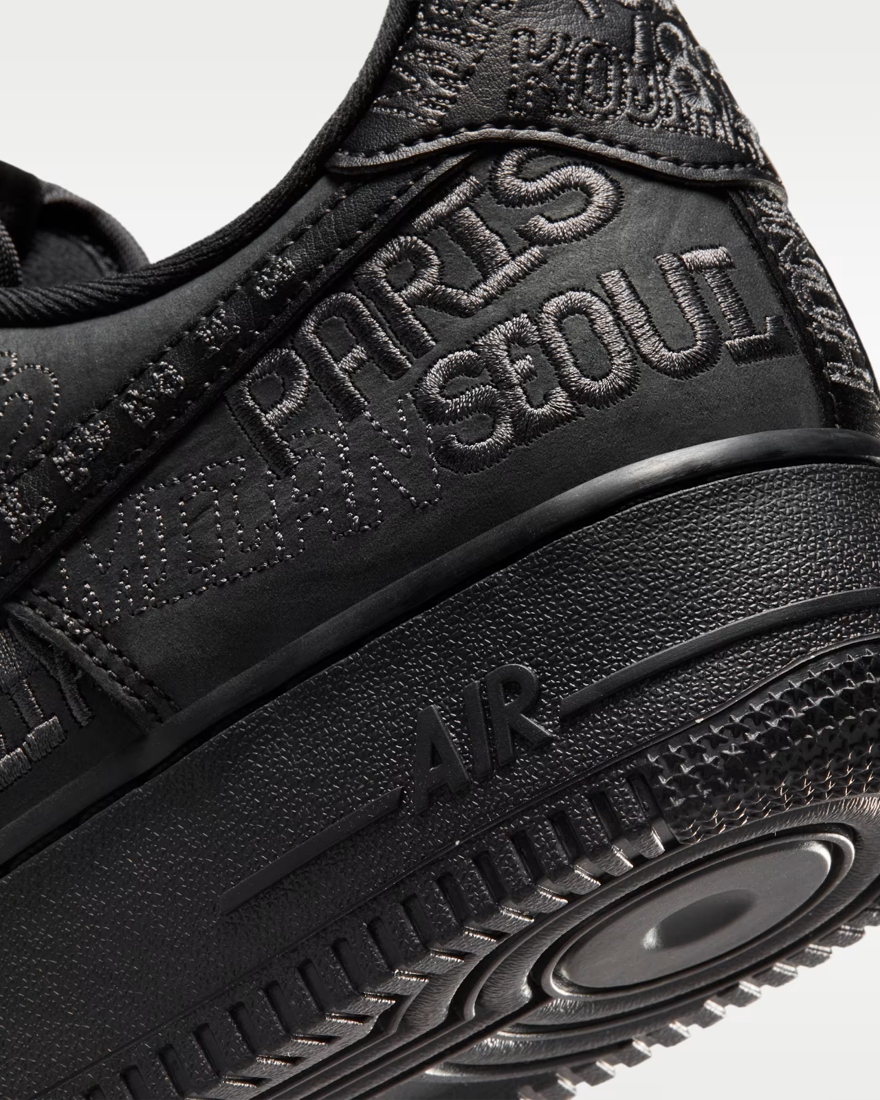 II1549-001 Nike Air Force 1 Low "On Tour/Black" (Men's)