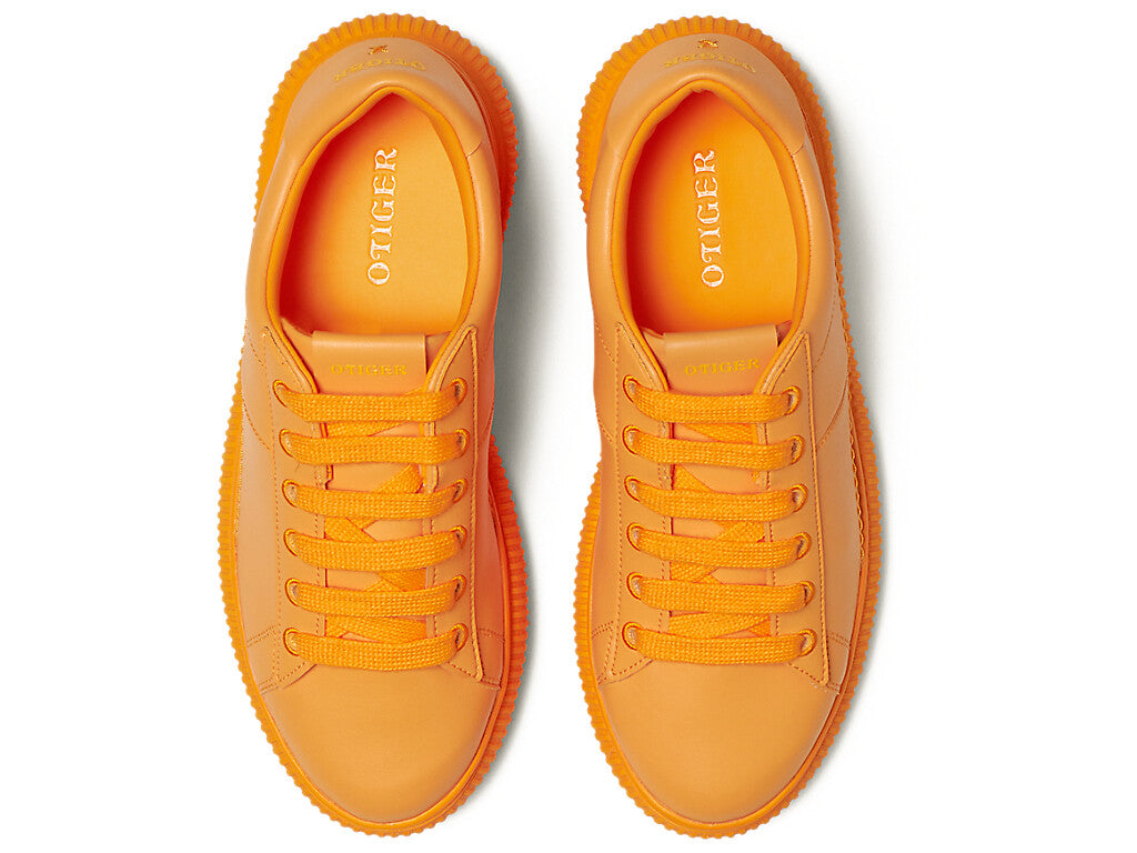 1182A621-801 Onitsuka Tiger Otiger Court Tiger Orange (Women's)