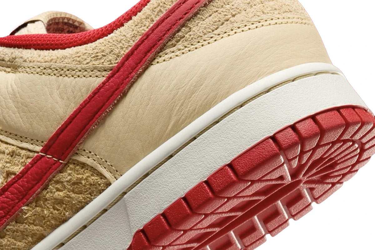 HJ9100-294 Nike Dunk Low Waffle Strawberry (Men's)