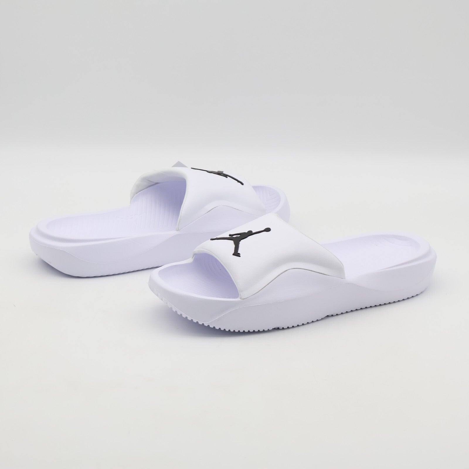 HF3263-100 Nike Jordan Franchise Slide White Black (Men's)