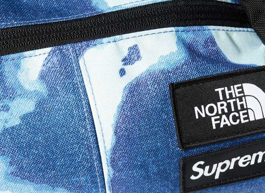 Supreme The North Face Bleached Denim Print Roo II Indigo