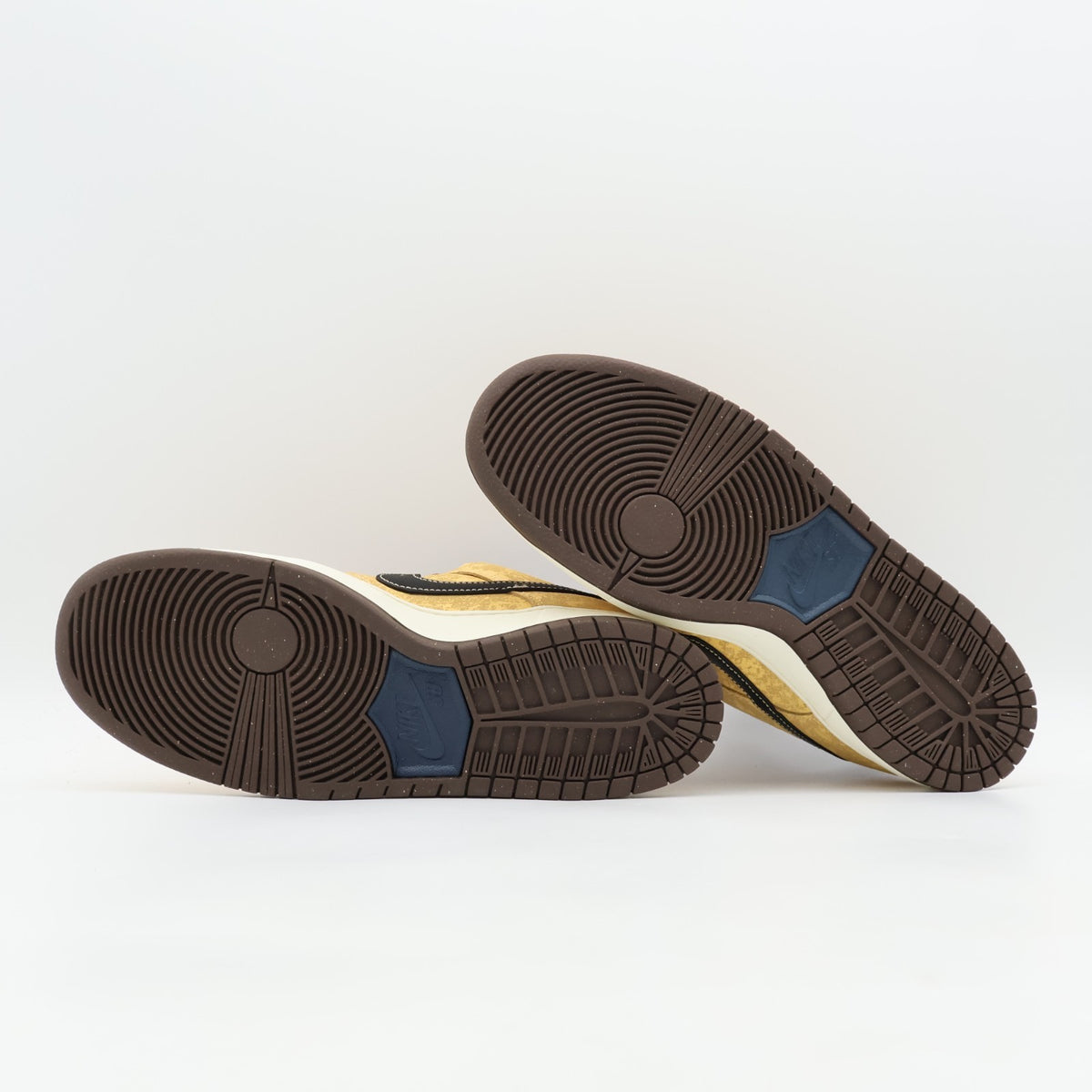 FZ1278-200 Nike SB Dunk Low City of Cinema (Men's)