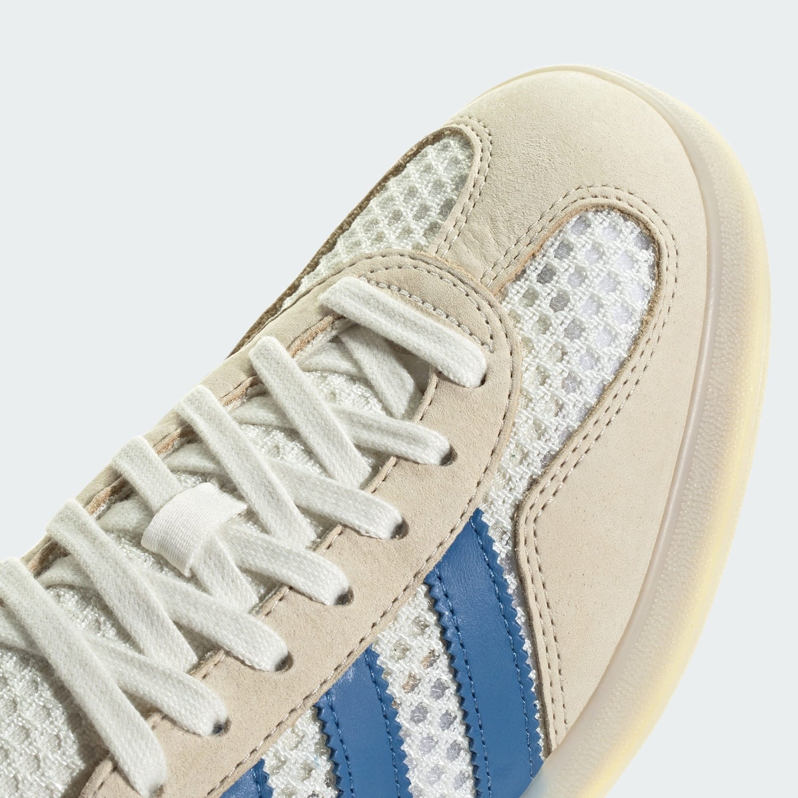 JH5419 adidas Originals Gazelle Indoor Off White Focus Blue Warm Vanilla (Men's)