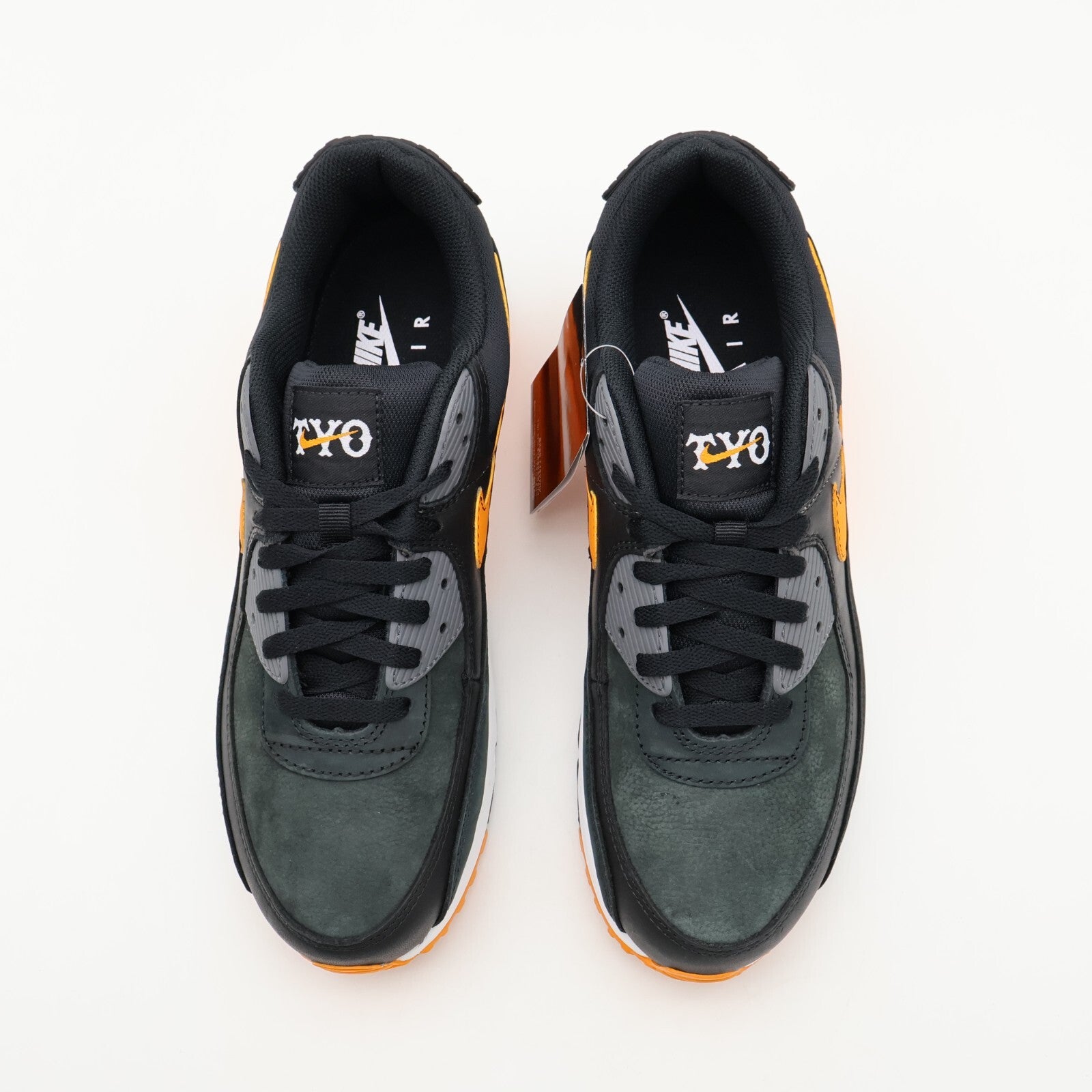 II2353-001 Nike Air Max 90 Tokyo Giants (Men's)