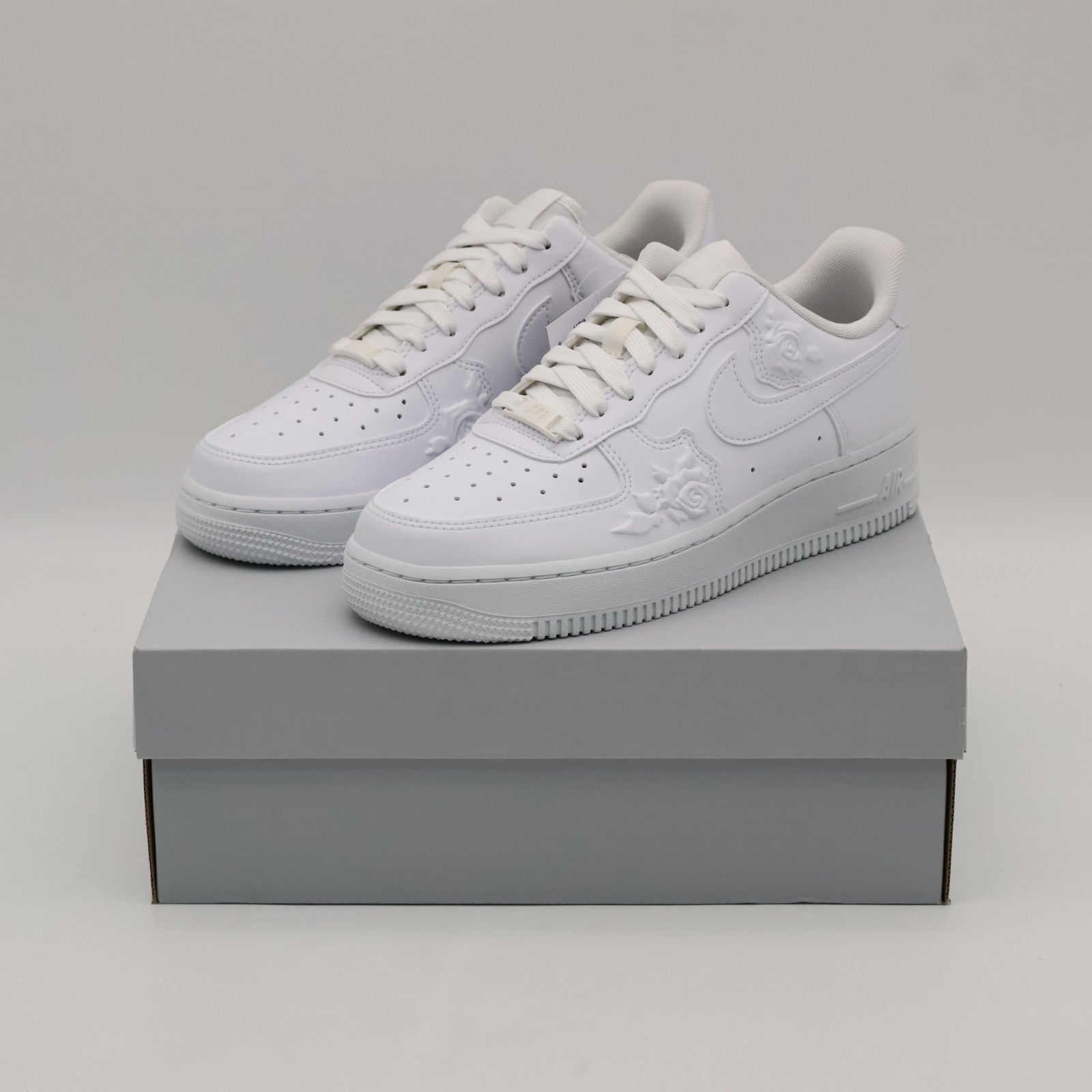 HF2016-100 Nike Air Force 1 '07 White Roses (Women's)