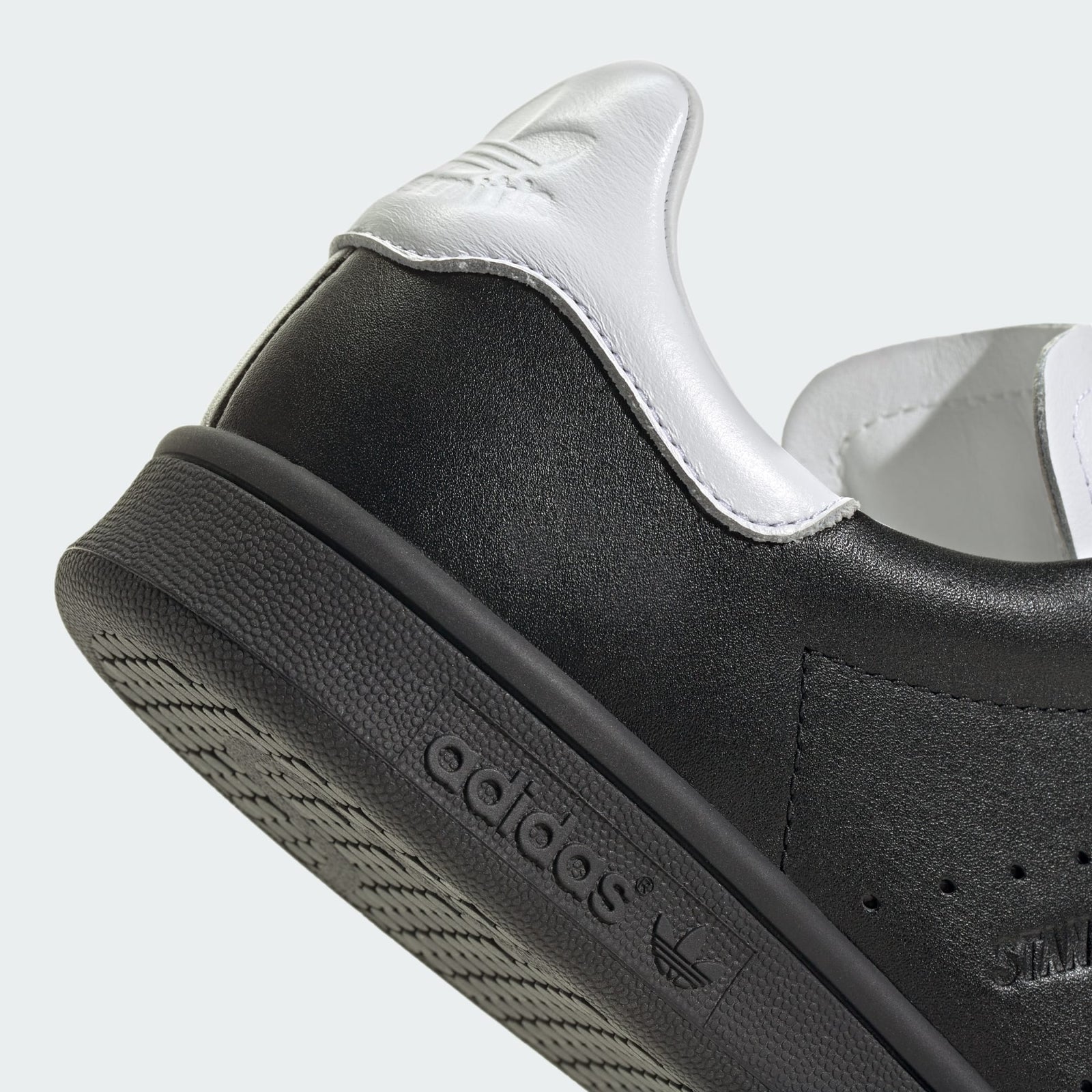 JH9719 adidas Originals Stan Smith Lux Core Black Cloud White (Men's)