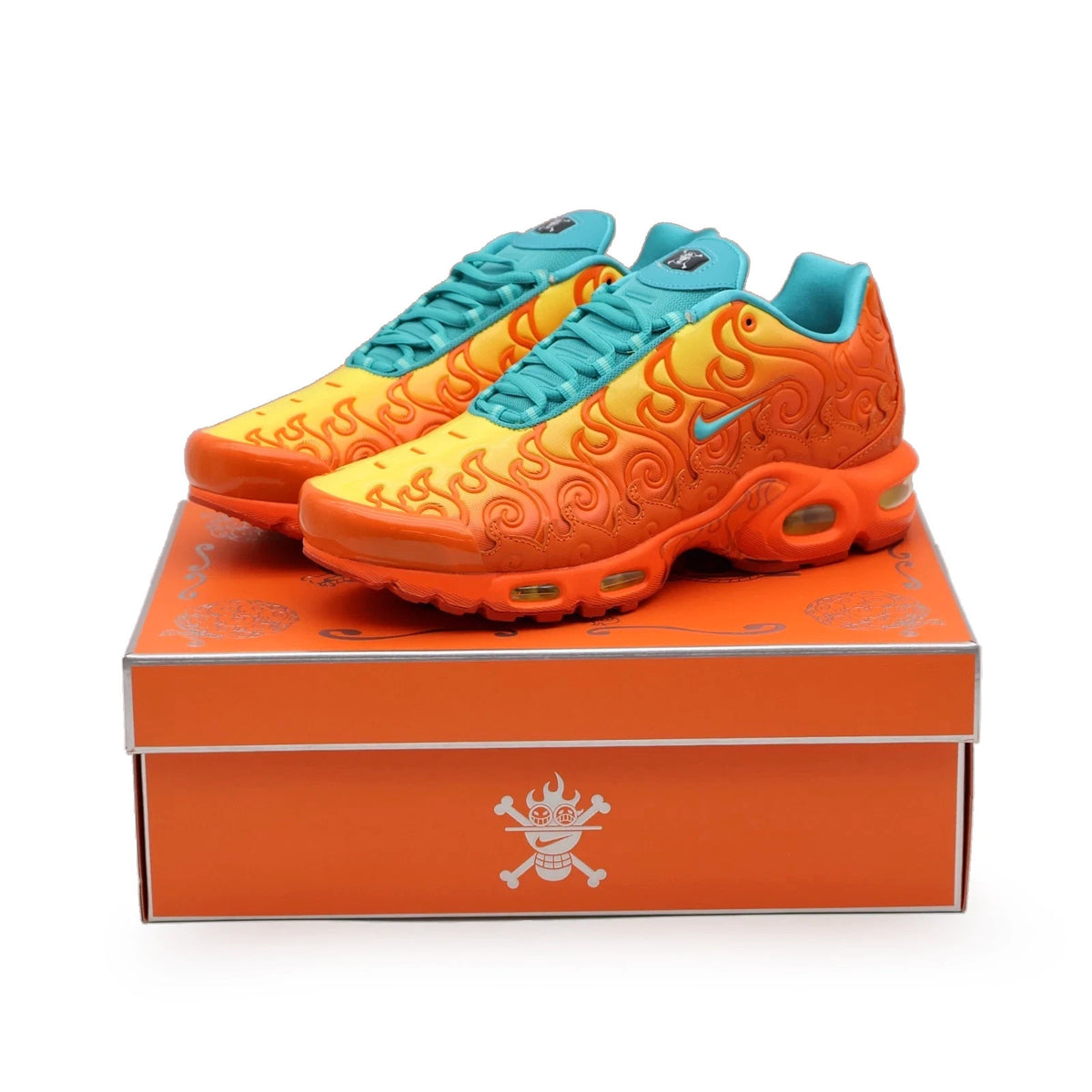 IW1283-800 One Piece Ã Nike Air Max Plus "Devil Fruits/Mera Mera" (Men's)