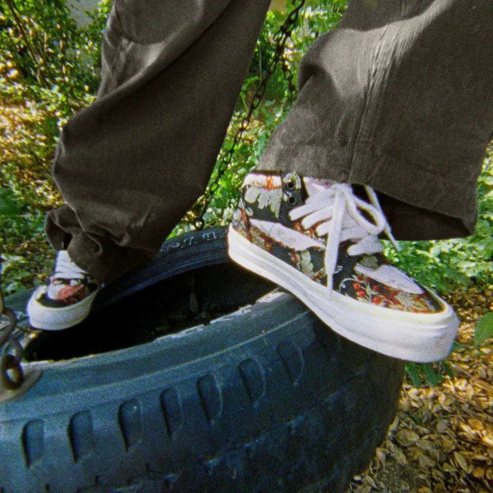 VN00110EBLK OTW by Vans Half Cab 33 Decon Vibram Floral "Black" (Men's)