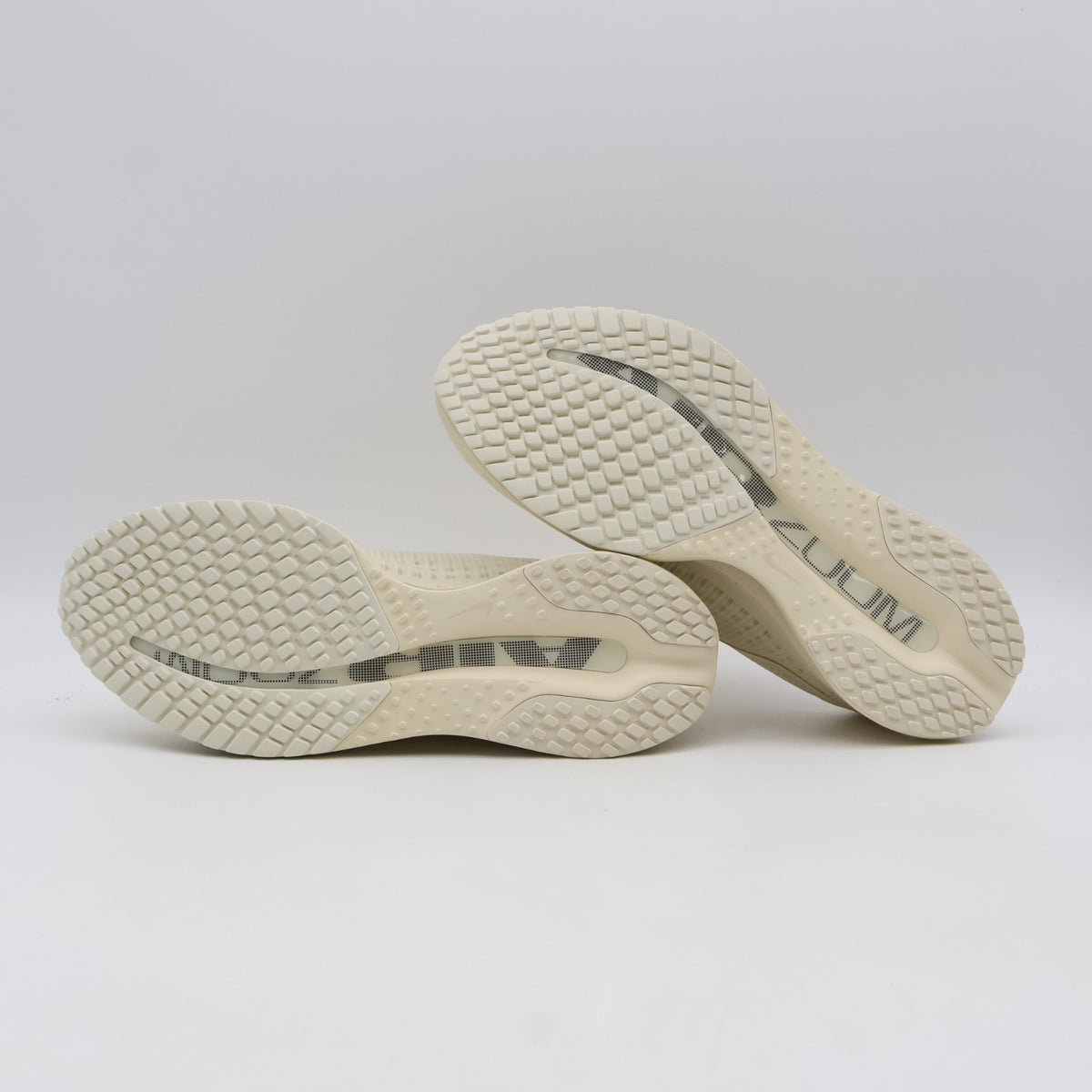 IQ5691-100 Nike Pegasus Premium Natural (Men's)
