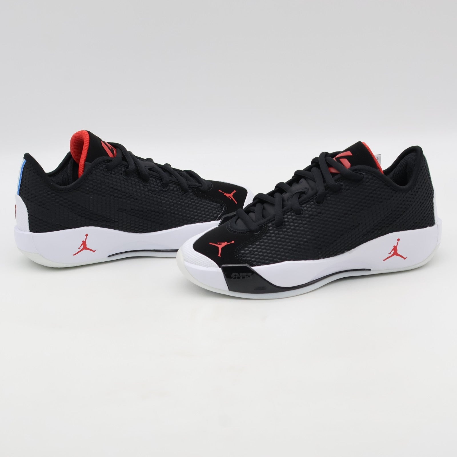 IF1611-001 Nike Luka 77 Bred Basketball Shoes Black White University Red (Menâs)