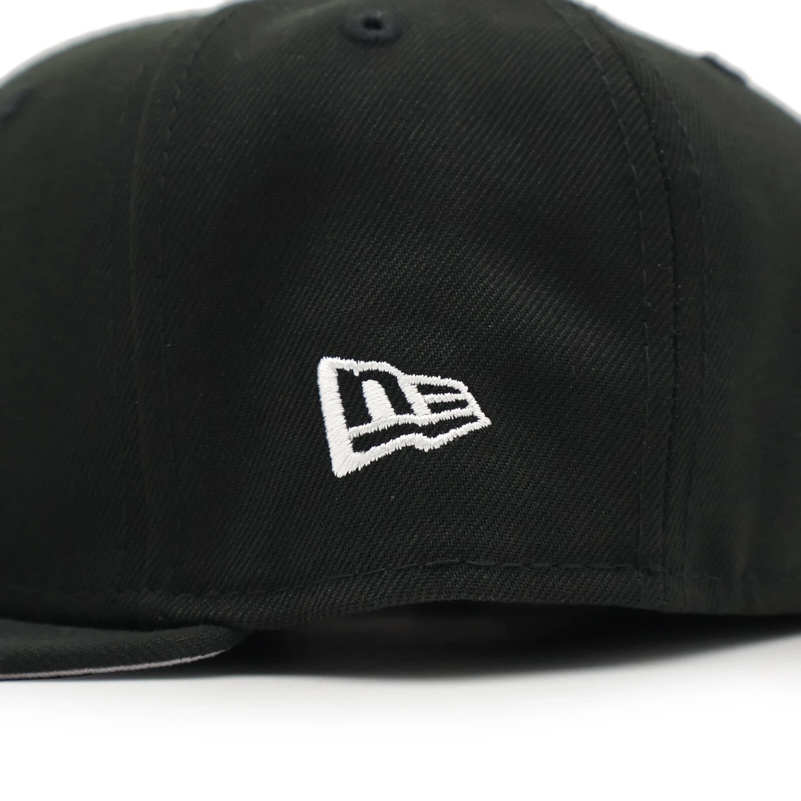Supreme Money Box Logo New Era Black