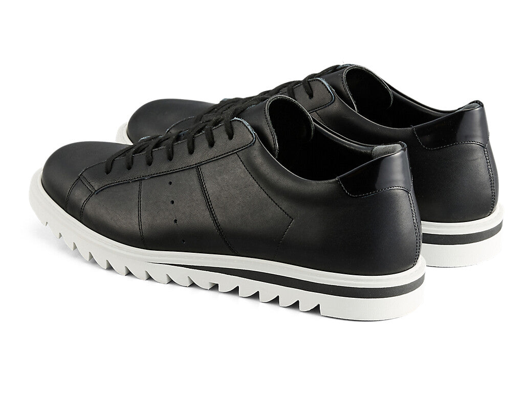 1183C411-001 Onitsuka Tiger THE ONITSUKA Court-T Black (Men's)