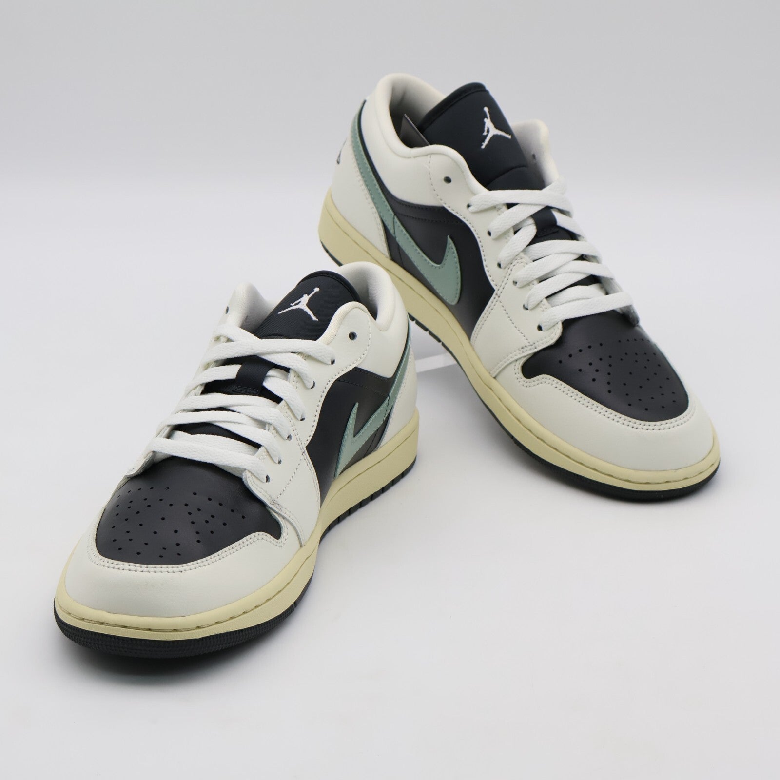 DC0774-001 Nike Air Jordan 1 Low Jade Smoke (Women's)